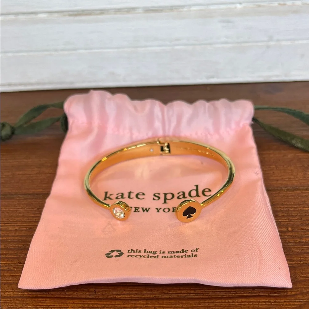 NWOT Never Worn! Kate Spade Spot the Spade Open Hinge Bangle
